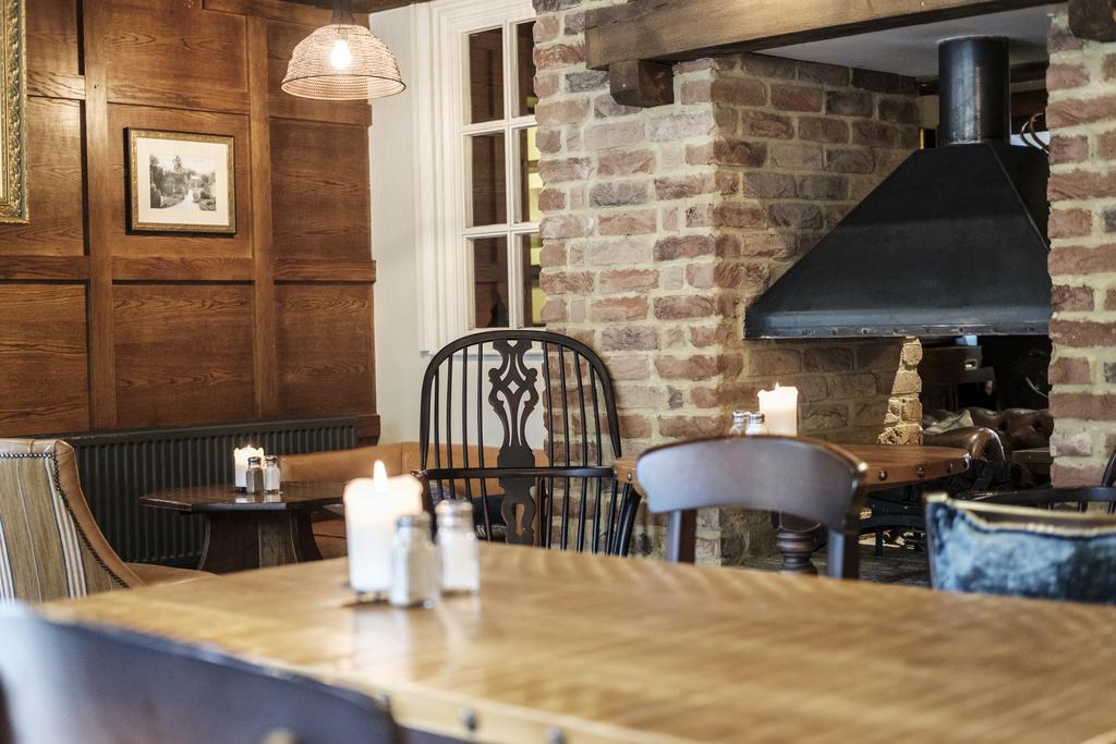 The Princess Royal Farnham  Exterior photo