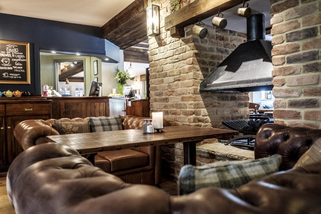 The Princess Royal Farnham  Exterior photo