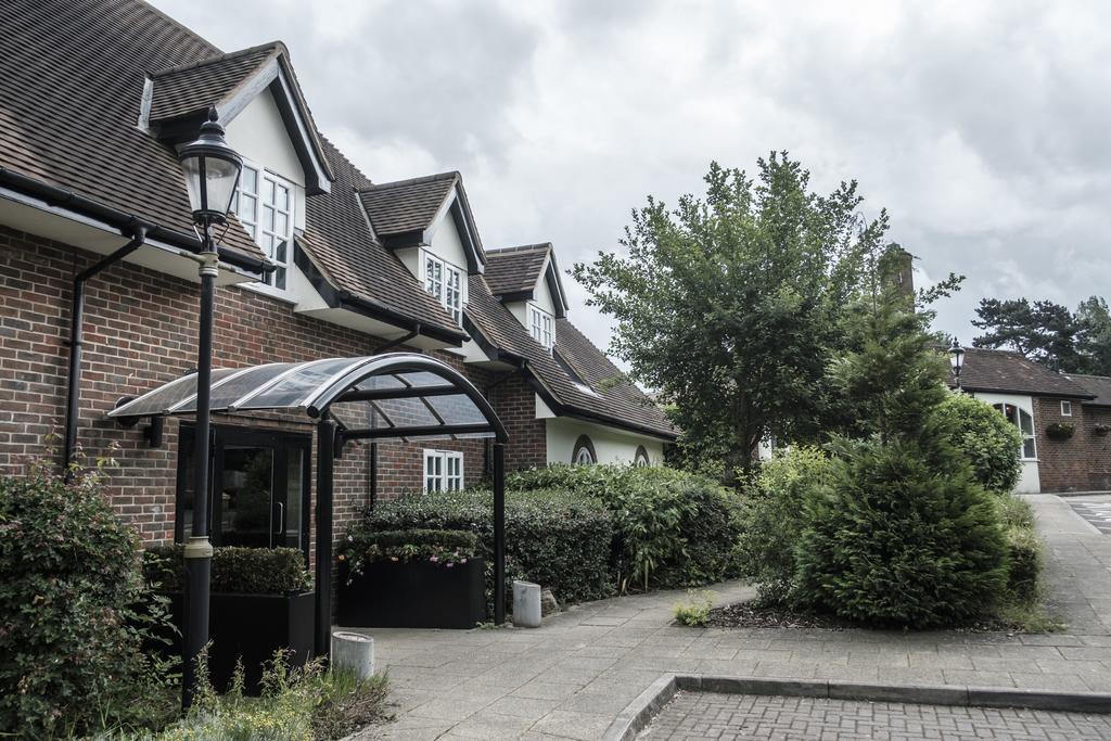 The Princess Royal Farnham  Exterior photo